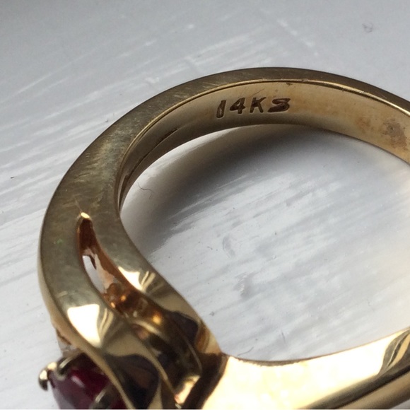 14k Yellow Gold Ruby and Diamond Ring - Picture 5 of 8